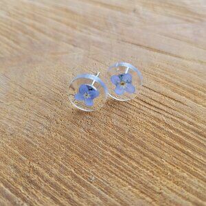 Resin and Dried Flower Stud Earrings